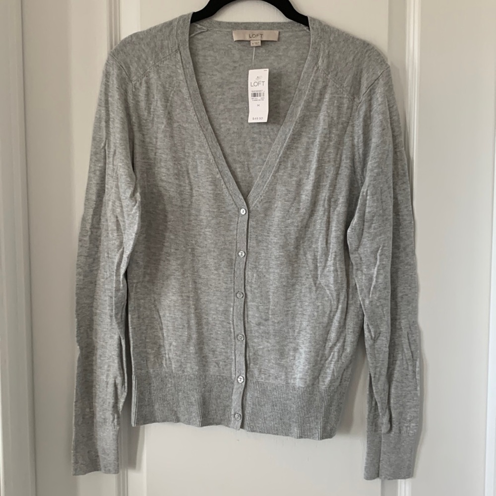 NWT LOFT Light Gray 100% Cotton Deep V-Neck Long Sleeves Cardigan Sweater Size M